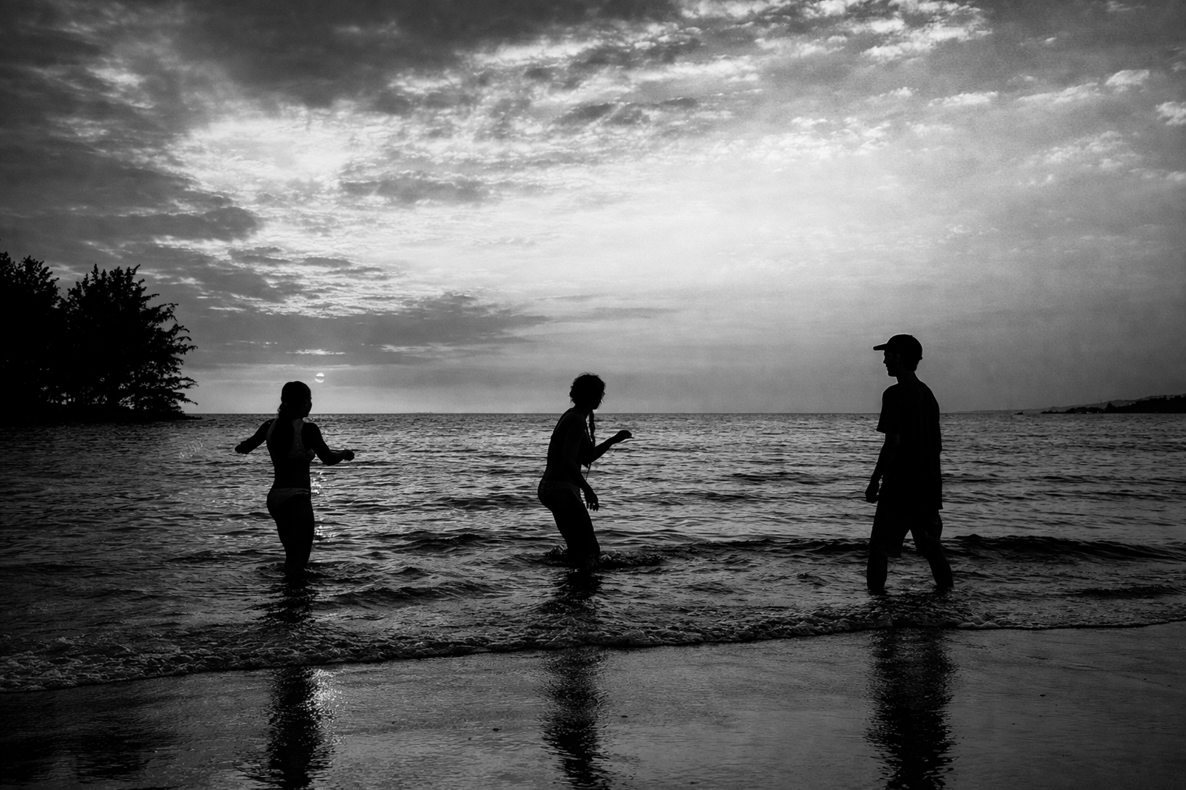 Cousins at Kona beach